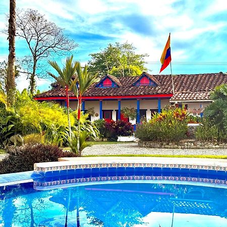 El Percal Hacienda Hotel Montenegro Extérieur photo