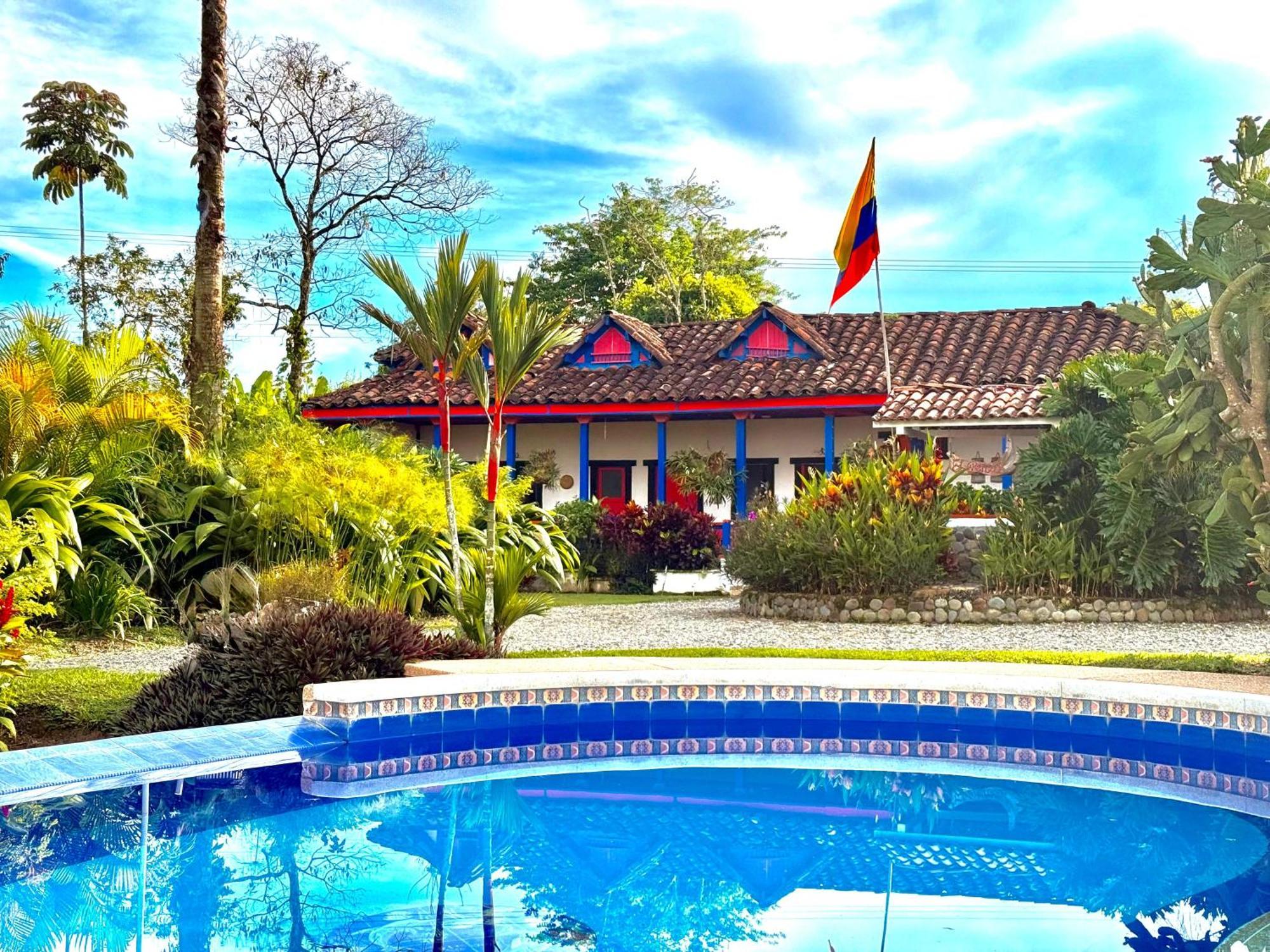 El Percal Hacienda Hotel Montenegro Extérieur photo